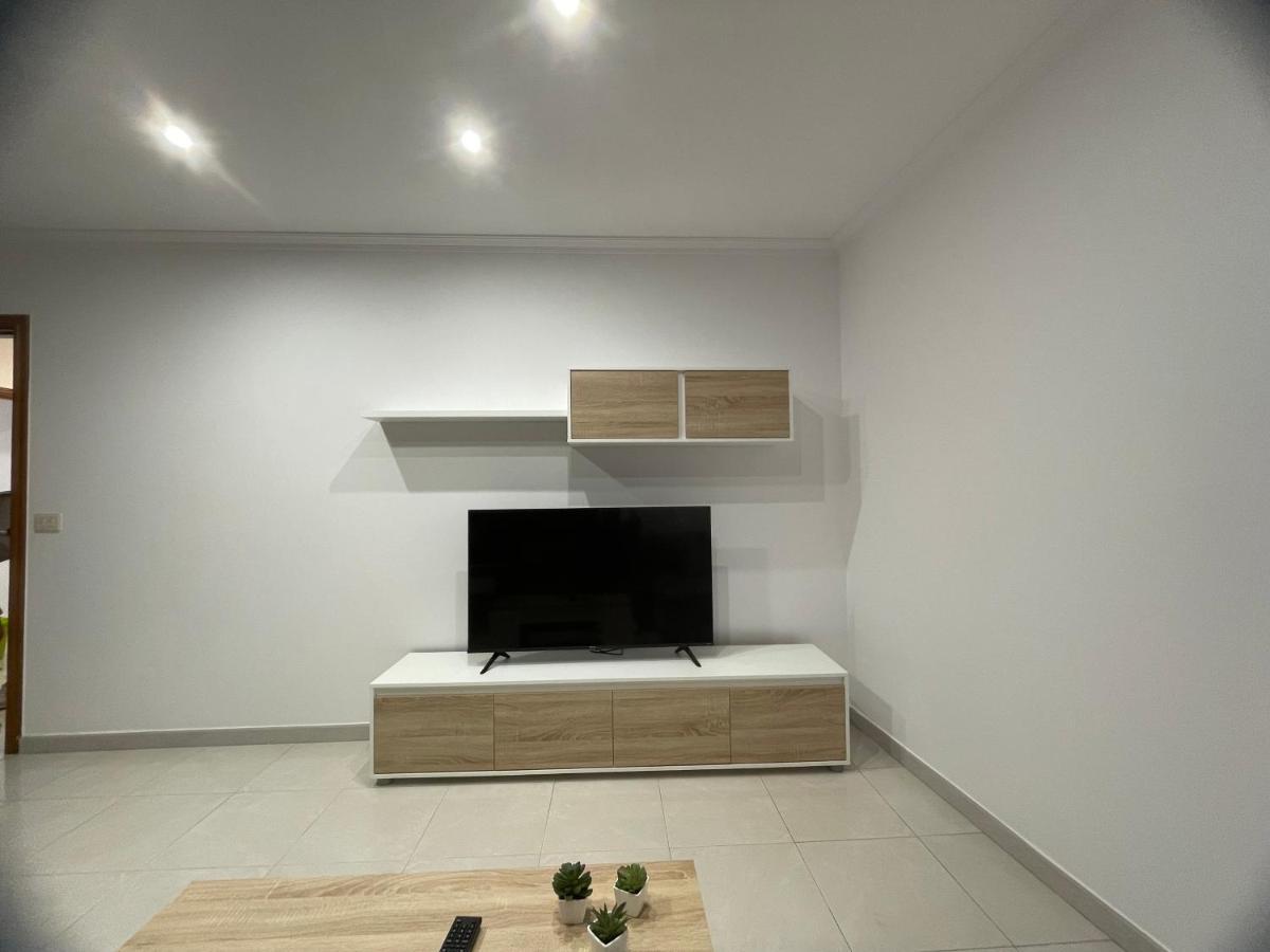 Apartamentos Demar Luis Casais Эль-Грове Экстерьер фото