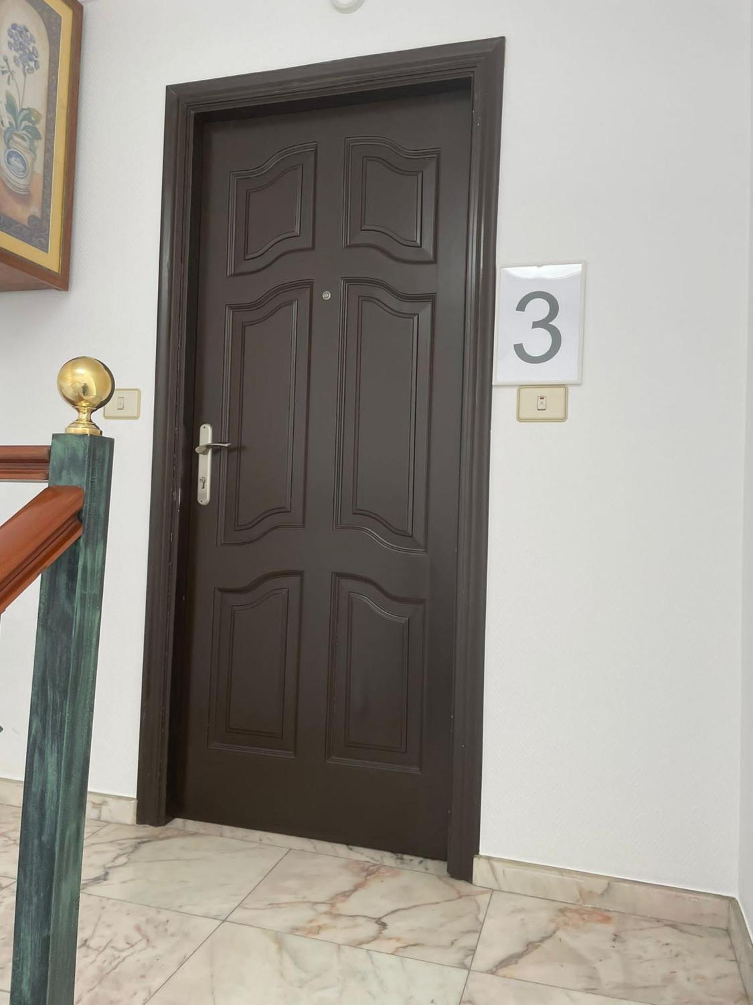 Apartamentos Demar Luis Casais Эль-Грове Экстерьер фото