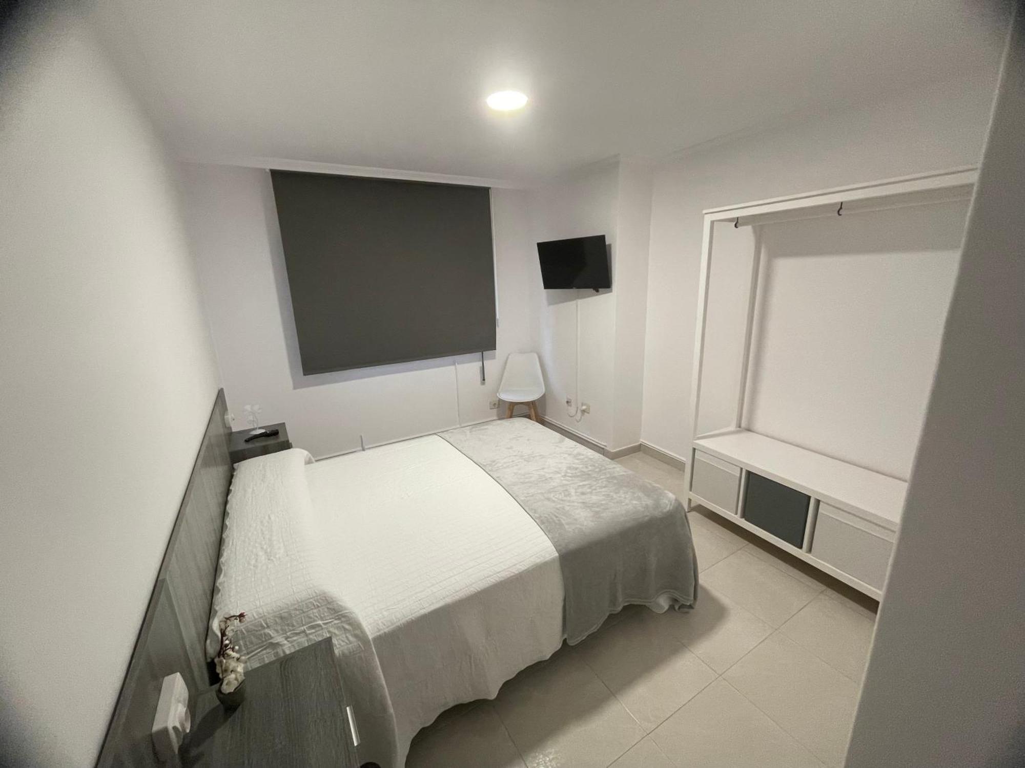 Apartamentos Demar Luis Casais Эль-Грове Экстерьер фото