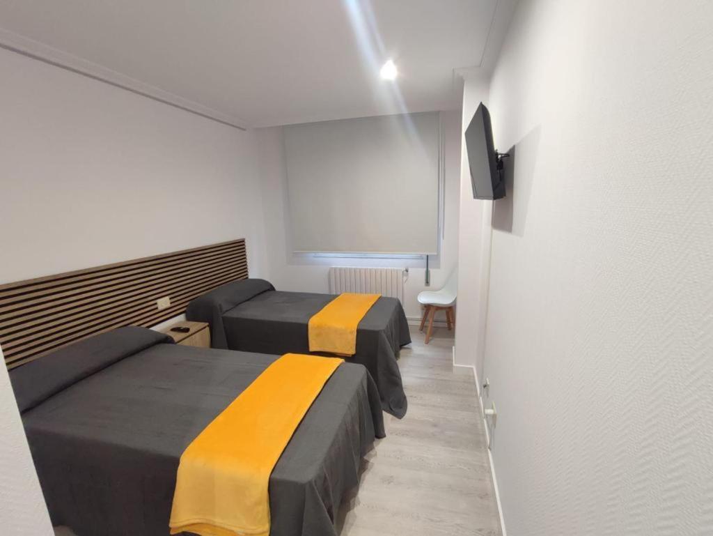 Apartamentos Demar Luis Casais Эль-Грове Номер фото