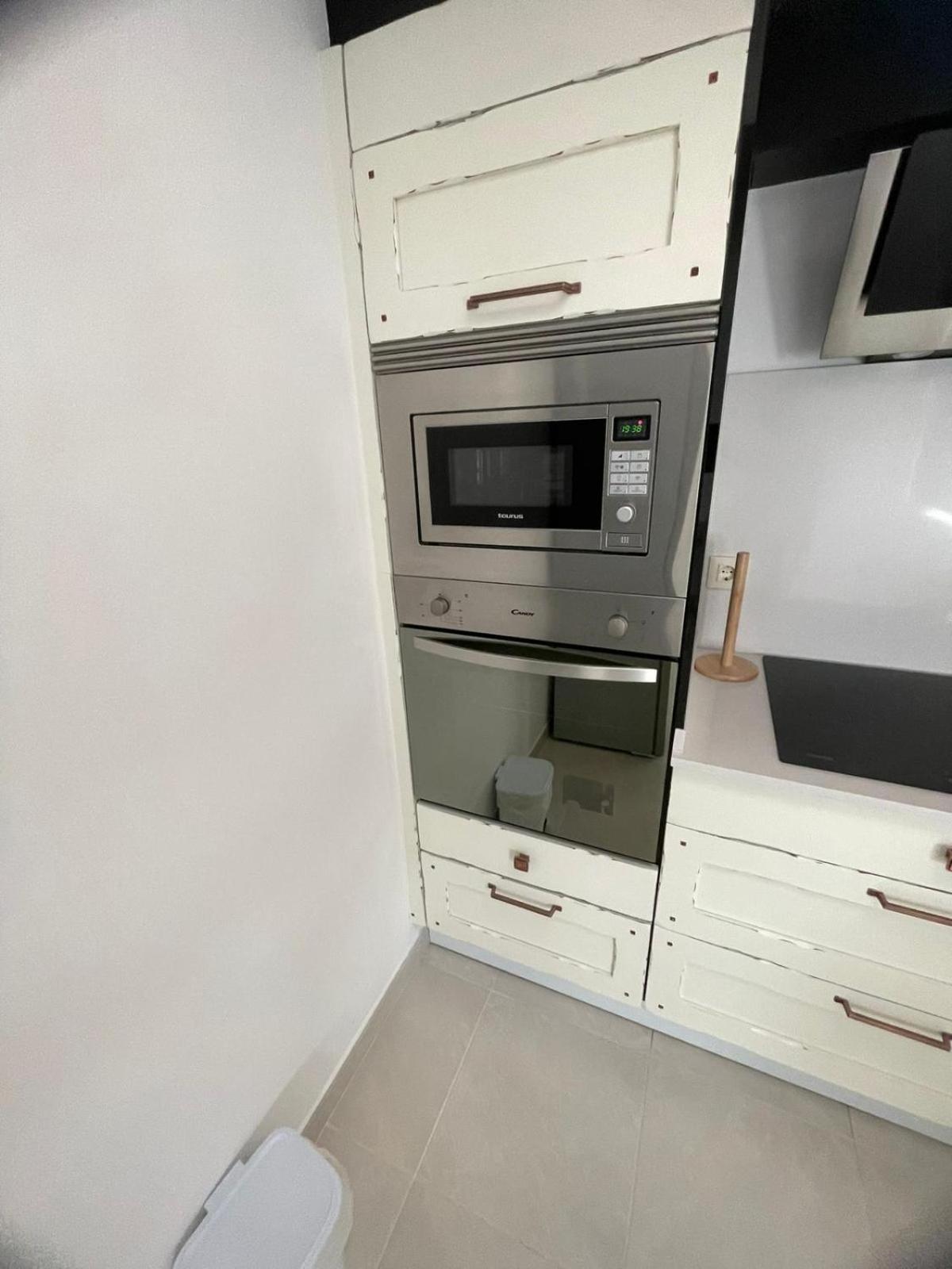 Apartamentos Demar Luis Casais Эль-Грове Номер фото