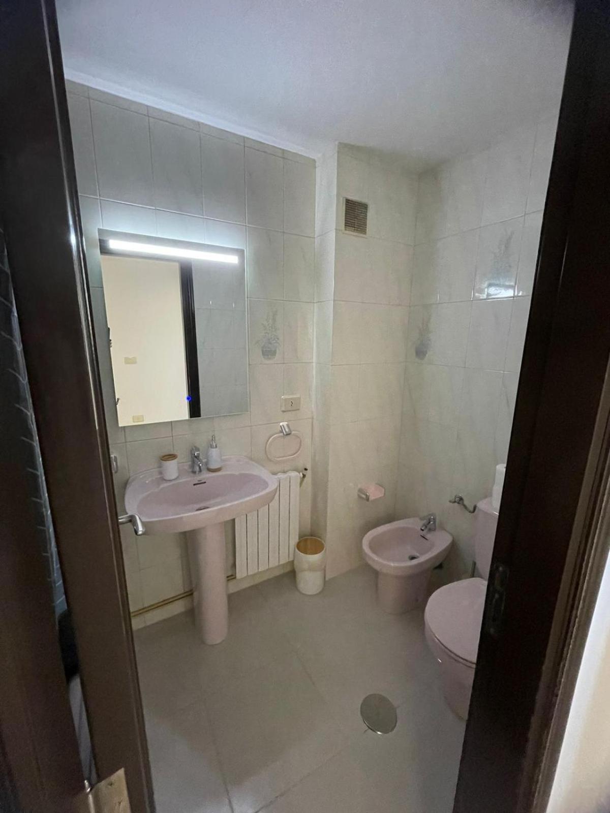Apartamentos Demar Luis Casais Эль-Грове Номер фото