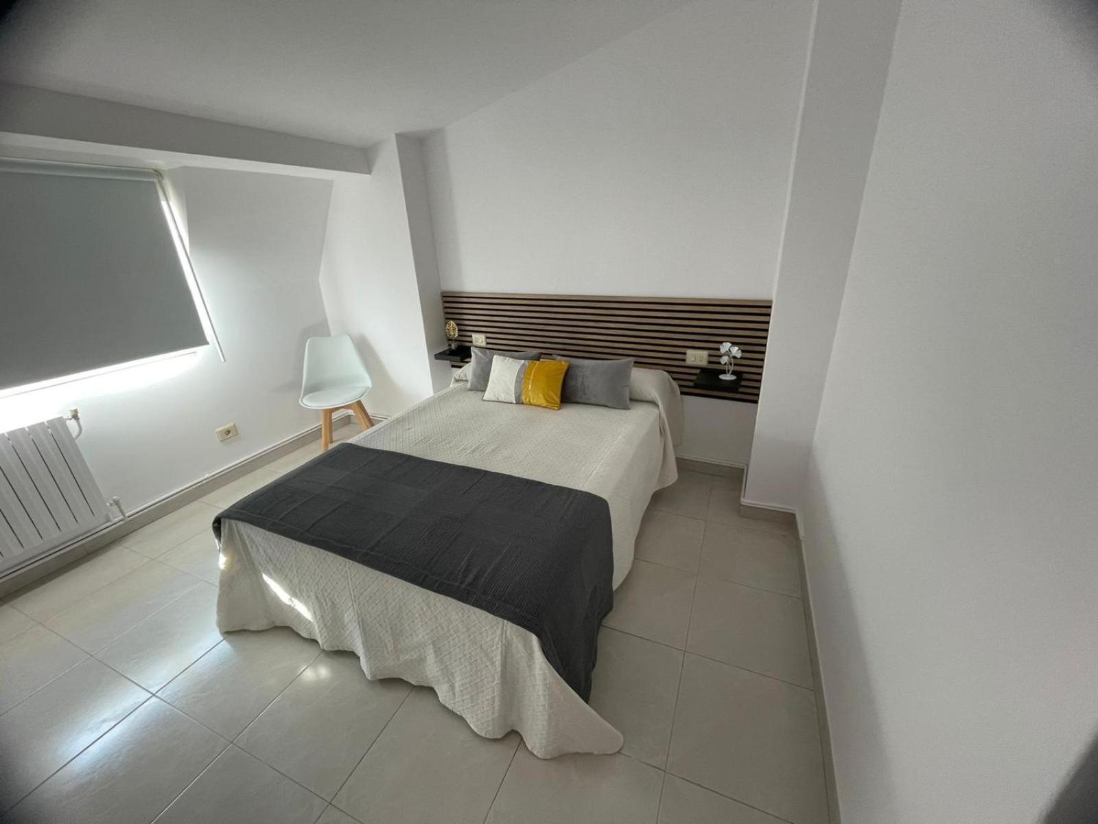 Apartamentos Demar Luis Casais Эль-Грове Номер фото