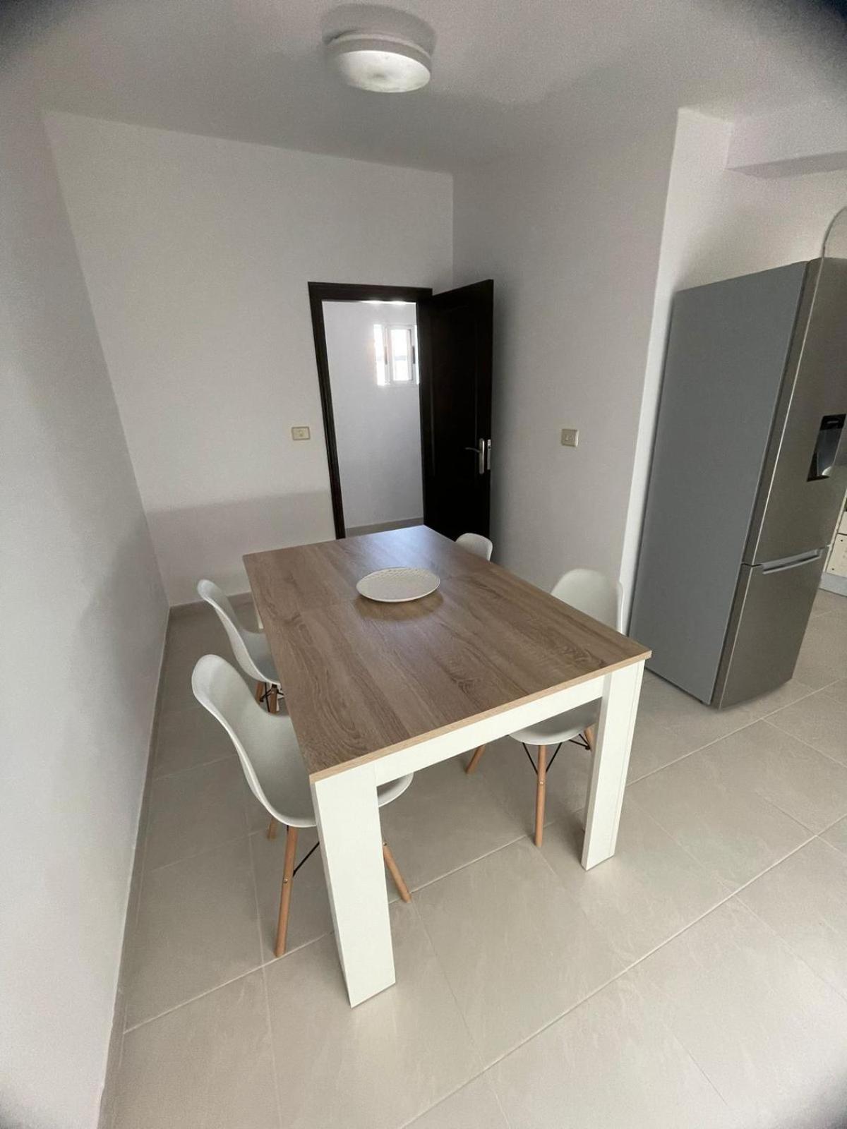 Apartamentos Demar Luis Casais Эль-Грове Номер фото