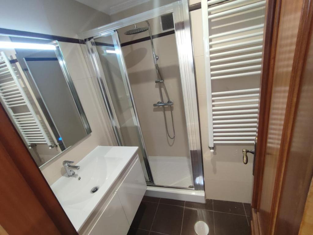 Apartamentos Demar Luis Casais Эль-Грове Номер фото