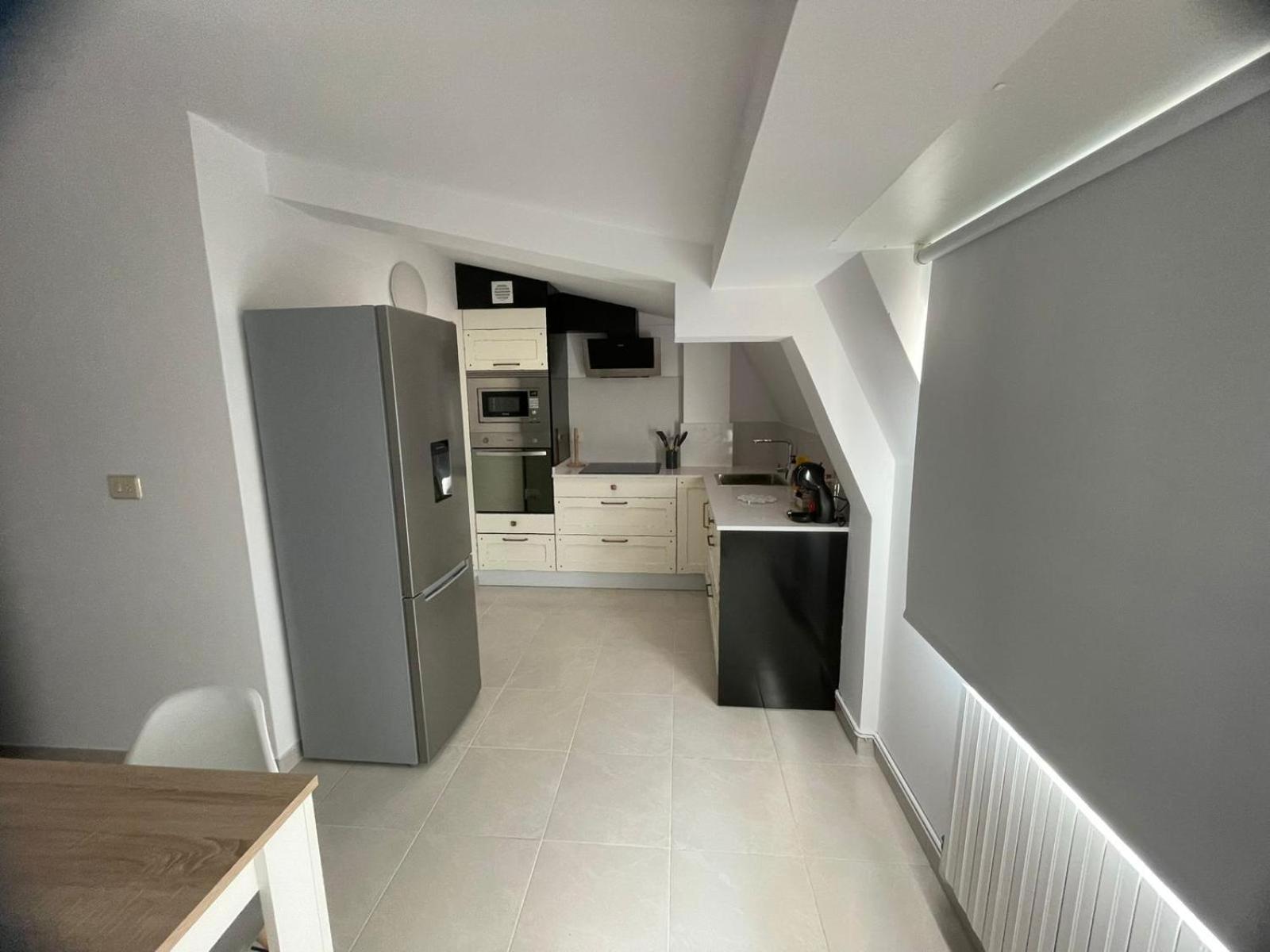 Apartamentos Demar Luis Casais Эль-Грове Номер фото