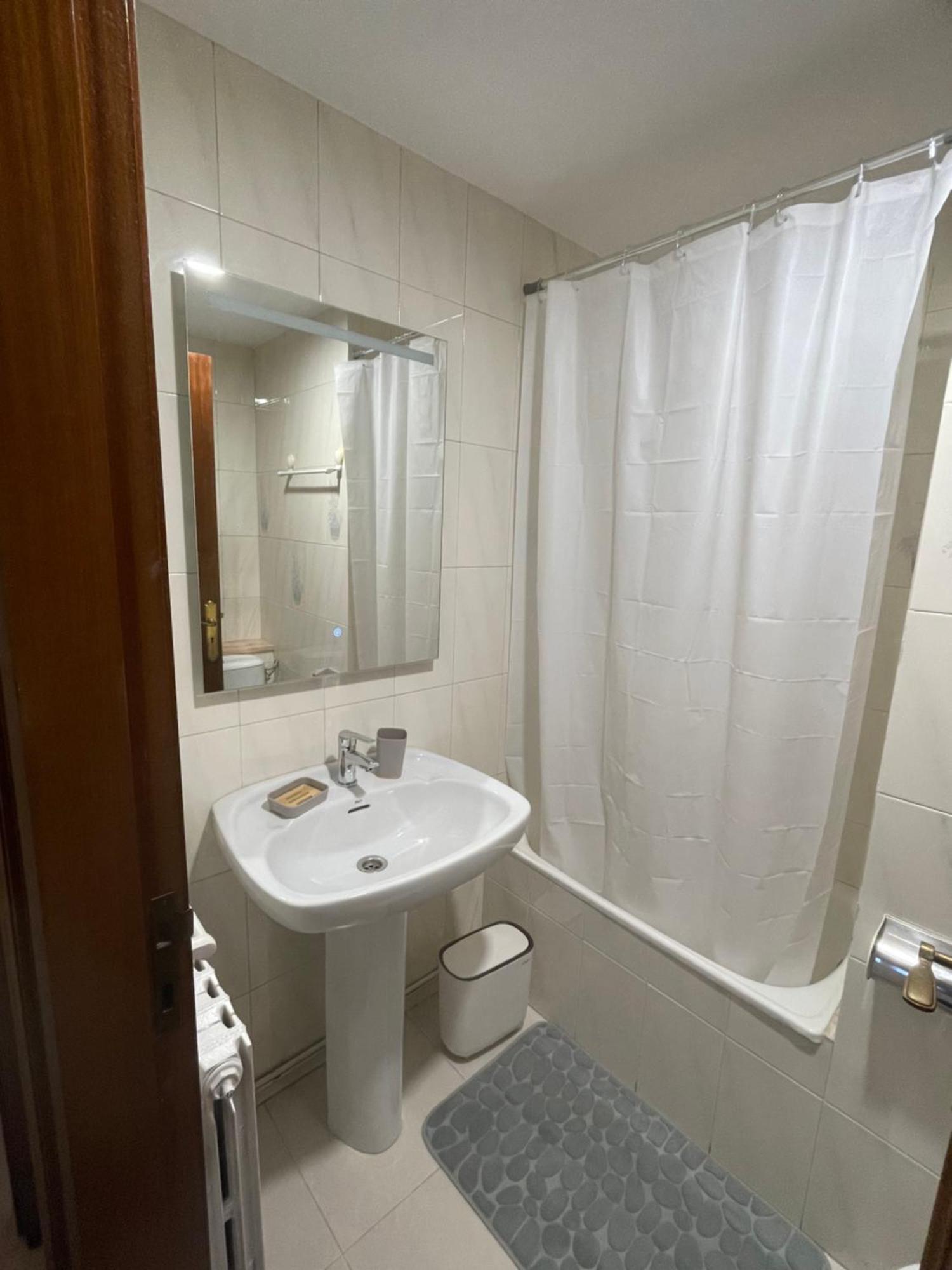 Apartamentos Demar Luis Casais Эль-Грове Номер фото